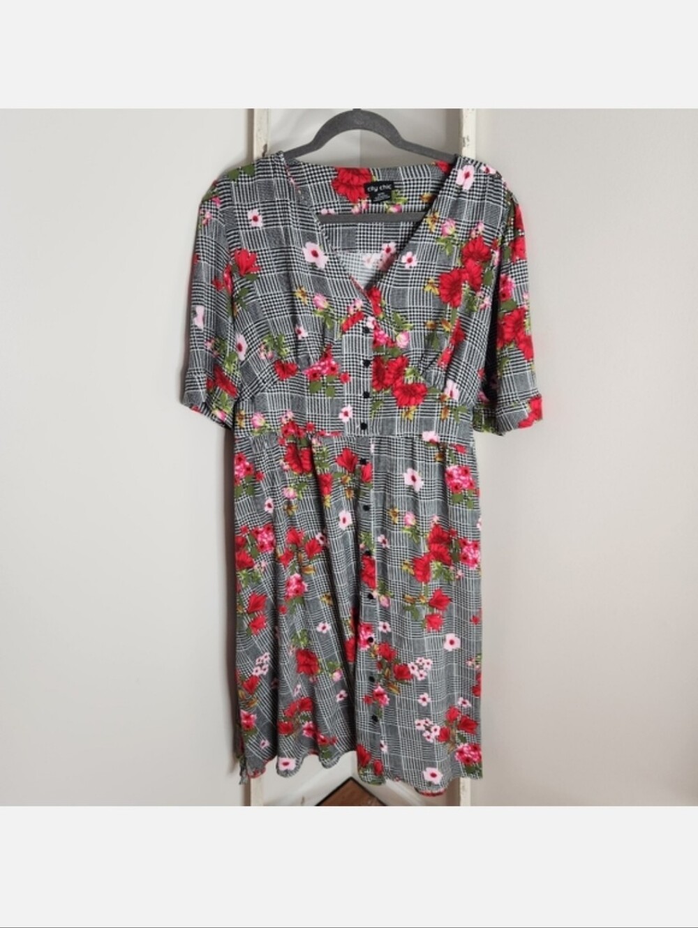 City Chic womens size 18 houndstooth floral button down 3/4 sleeve dress